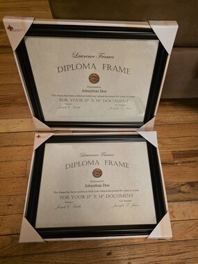 Classic Black Finish 11x14 Certificate/Diploma Frame. Band New